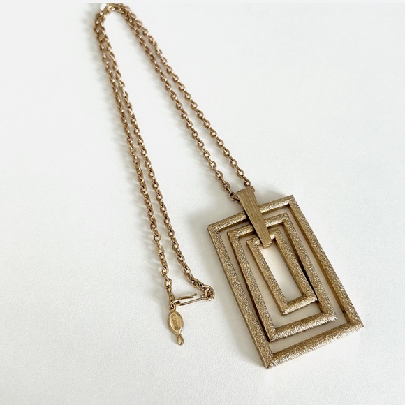Sarah Coventry Jewelry - Vintage Sarah Coventry Large Gold Tone Chunky Modernist Rectangle Necklace 24"